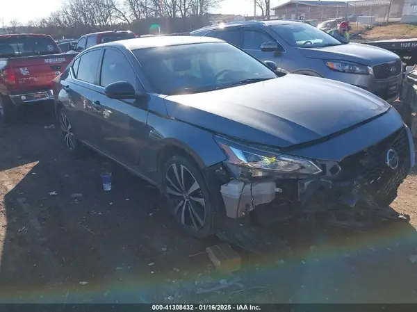 1N4BL4CW6KC195889 2019 NISSAN ALTIMA - Image 1