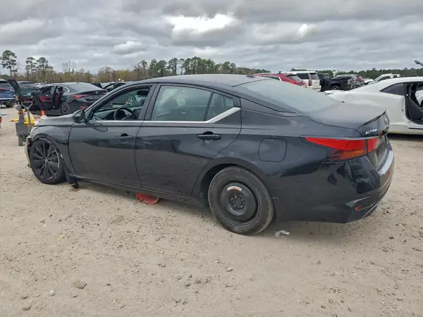 1N4BL4CW6KC256092 2019 NISSAN ALTIMA - Image 2