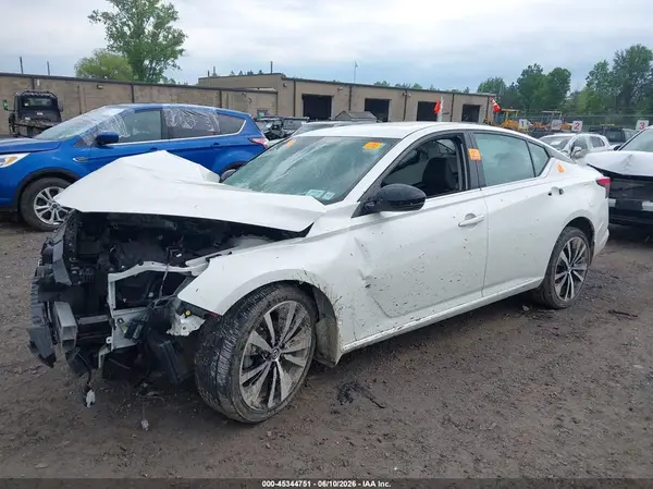 1N4BL4CW6KC257226 2019 NISSAN ALTIMA - Image 2