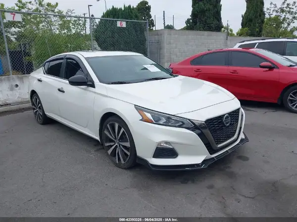 1N4BL4CW6KC259204 2019 NISSAN ALTIMA - Image 1