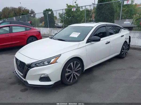 1N4BL4CW6KC259204 2019 NISSAN ALTIMA - Image 2