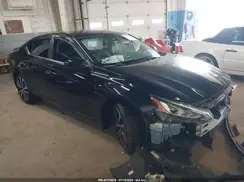 1N4BL4CW6KN301438 2019 NISSAN ALTIMA