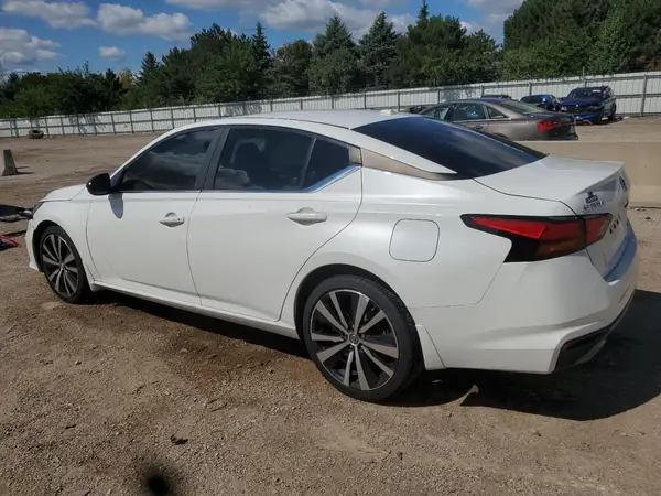 1N4BL4CW6KN304730 2019 NISSAN ALTIMA - Image 2