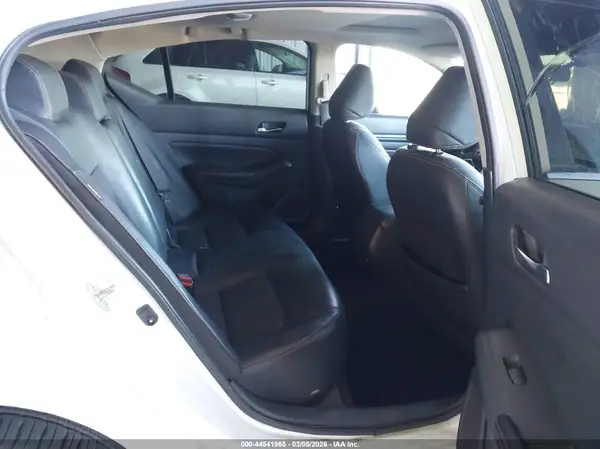 1N4BL4CW6KN318367 2019 NISSAN ALTIMA - Image 8