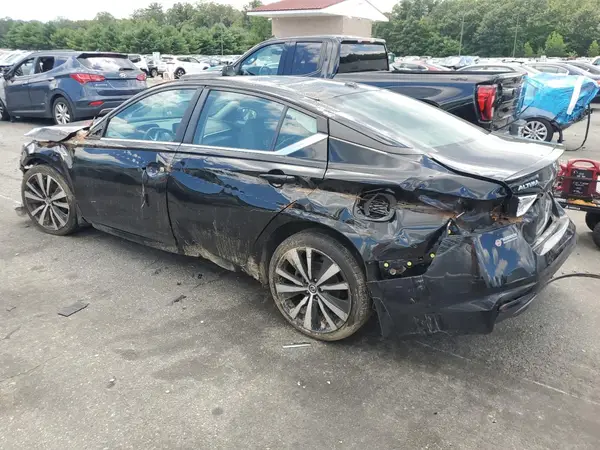 1N4BL4CW6KN318496 2019 NISSAN ALTIMA - Image 2