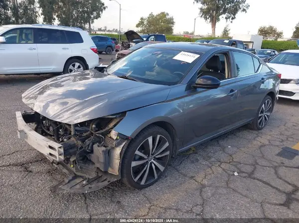 1N4BL4CW6LC187602 2020 NISSAN ALTIMA - Image 2