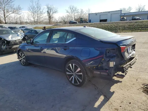 1N4BL4CW6MN312507 2021 NISSAN ALTIMA - Image 2
