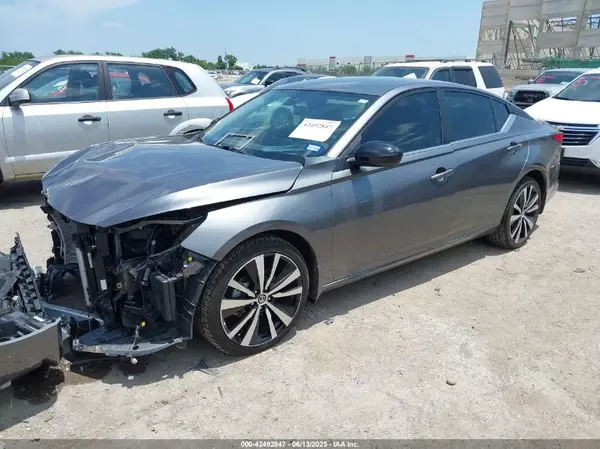 1N4BL4CW6NN366861 2022 NISSAN ALTIMA - Image 2