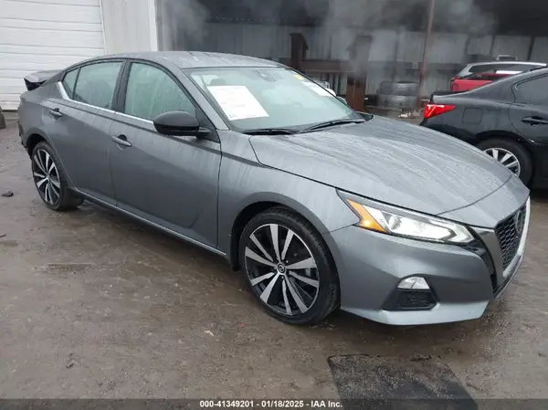 1N4BL4CW6NN418991 2022 NISSAN ALTIMA - Image 1