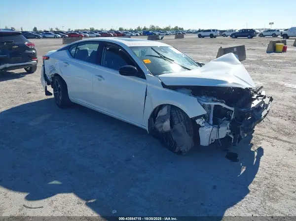 1N4BL4CW6PN317940 2023 NISSAN ALTIMA - Image 1