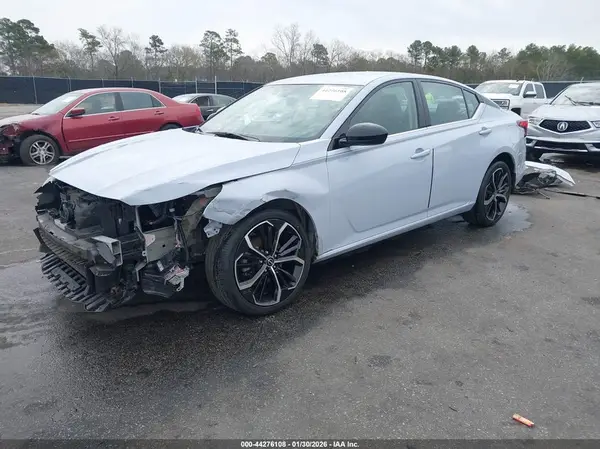 1N4BL4CW6PN328579 2023 NISSAN ALTIMA - Image 2