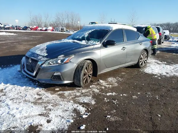 1N4BL4CW7KC257638 2019 NISSAN ALTIMA - Image 2