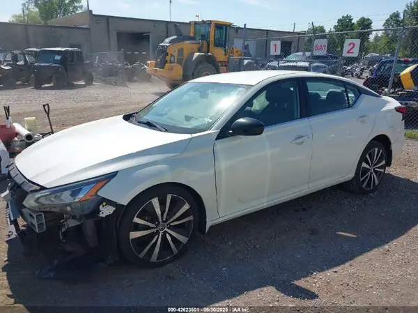 1N4BL4CW7KC259034 2019 NISSAN ALTIMA - Image 2