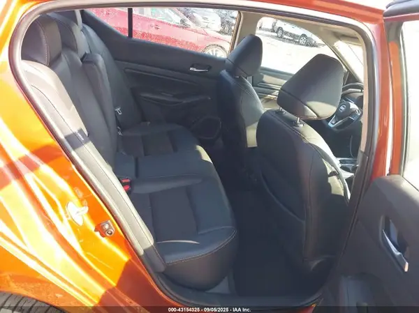 1N4BL4CW7KN302680 2019 NISSAN ALTIMA - Image 8