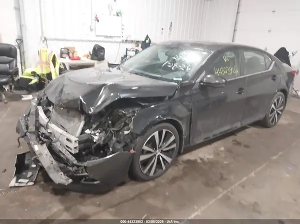 1N4BL4CW7KN317261 2019 NISSAN ALTIMA - Image 2