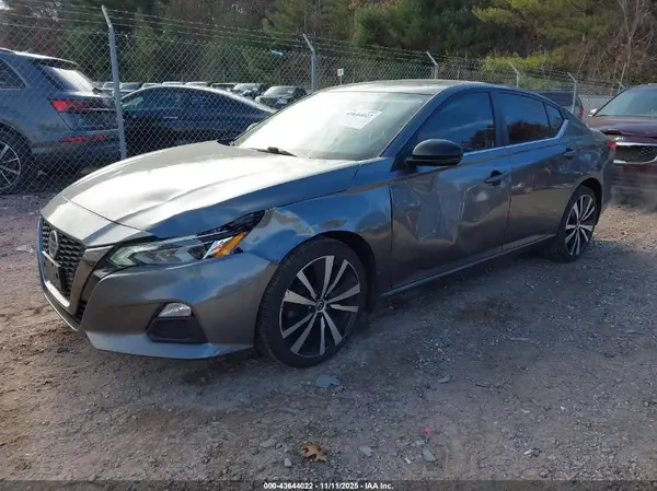 1N4BL4CW7KN320421 2019 NISSAN ALTIMA - Image 2