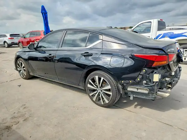 1N4BL4CW7NN302683 2022 NISSAN ALTIMA - Image 2