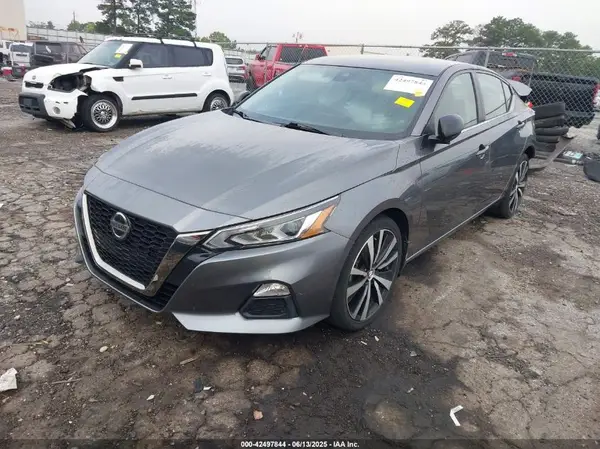 1N4BL4CW7NN306765 2022 NISSAN ALTIMA - Image 2