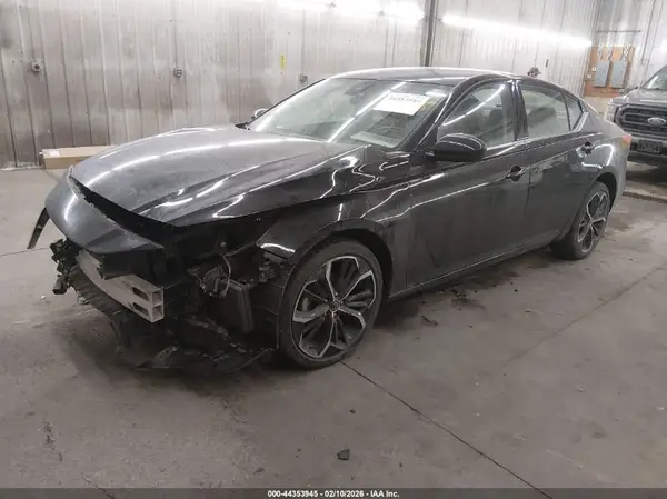 1N4BL4CW7PN367519 2023 NISSAN ALTIMA - Image 2