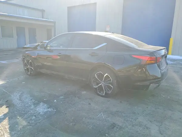 1N4BL4CW7RN314760 2024 NISSAN ALTIMA - Image 2