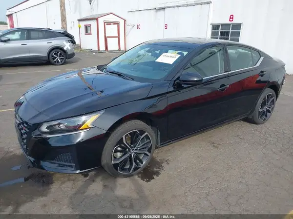 1N4BL4CW7RN429004 2024 NISSAN ALTIMA - Image 2