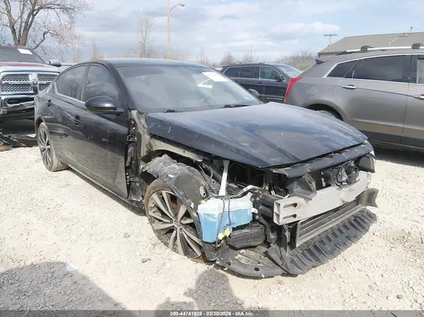 1N4BL4CW8KC213728 2019 NISSAN ALTIMA - Image 1