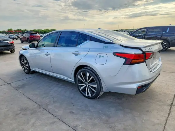 1N4BL4CW8KC251802 2019 NISSAN ALTIMA - Image 2