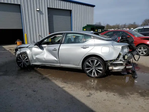 1N4BL4CW8KN300792 2019 NISSAN ALTIMA - Image 2