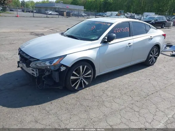 1N4BL4CW8LC137493 2020 NISSAN ALTIMA - Image 2