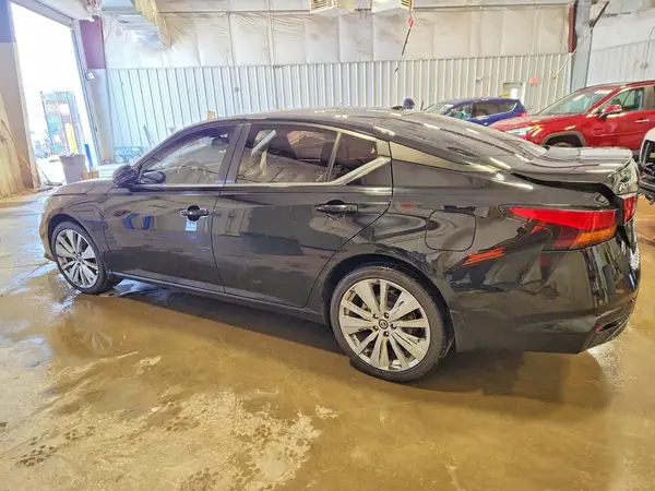 1N4BL4CW8MN407683 2021 NISSAN ALTIMA - Image 2