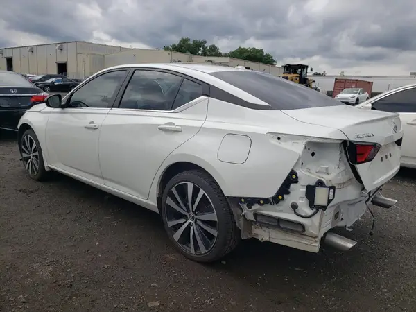 1N4BL4CW8NN345946 2022 NISSAN ALTIMA - Image 2