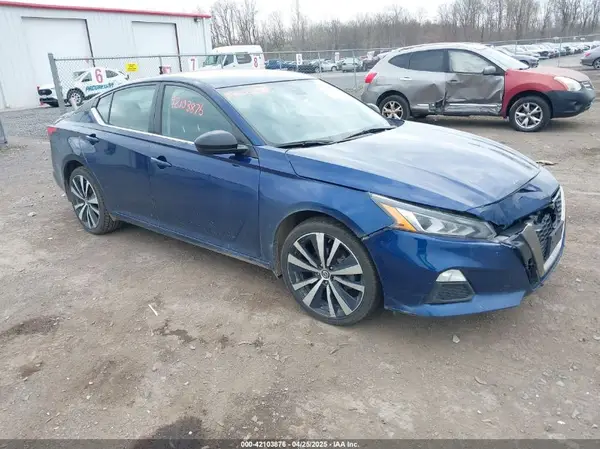 1N4BL4CW8NN415574 2022 NISSAN ALTIMA - Image 1