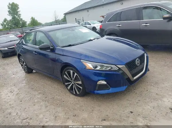 1N4BL4CW8NN416062 2022 NISSAN ALTIMA - Image 1