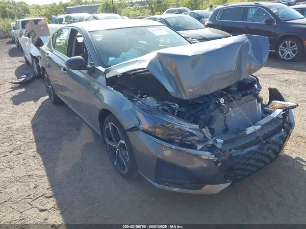 1N4BL4CW8SN327829 2025 NISSAN ALTIMA - Image 1