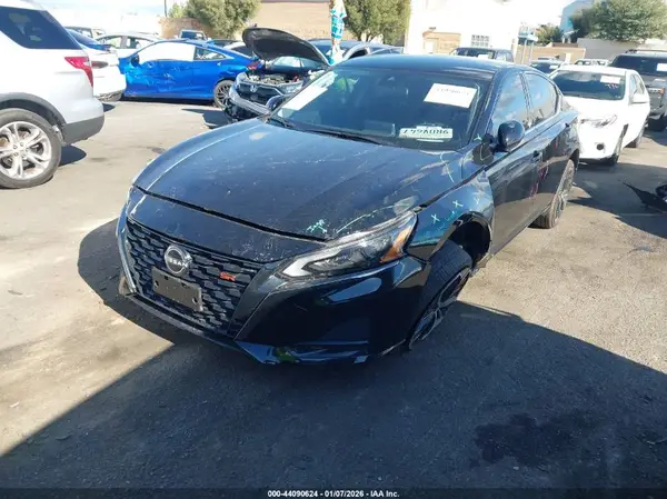 1N4BL4CW8SN341696 2025 NISSAN ALTIMA - Image 2