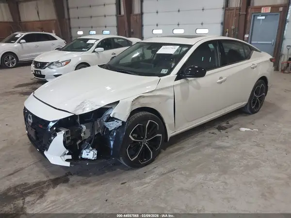 1N4BL4CW8SN408426 2025 NISSAN ALTIMA - Image 2