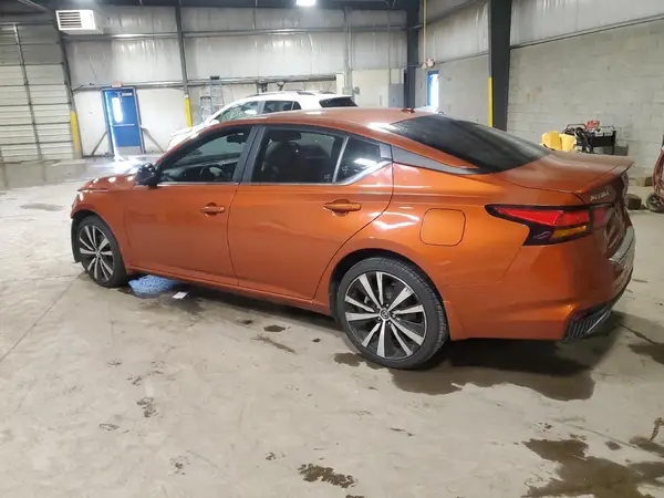 1N4BL4CW9KN305676 2019 NISSAN ALTIMA - Image 2