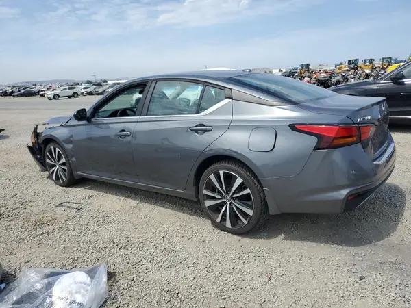 1N4BL4CW9KN322767 2019 NISSAN ALTIMA - Image 2