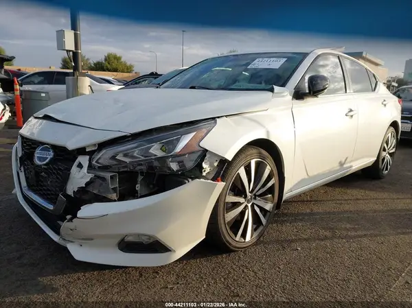 1N4BL4CW9LC171636 2020 NISSAN ALTIMA - Image 2