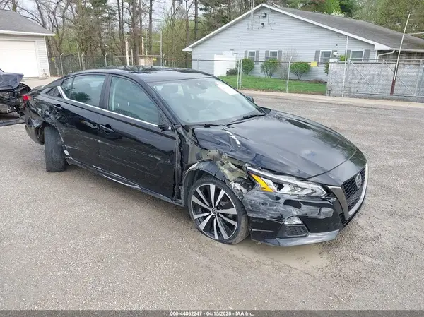 1N4BL4CW9LC258677 2020 NISSAN ALTIMA - Image 1