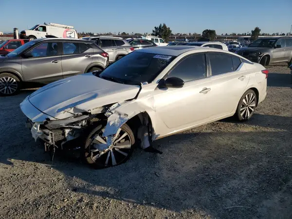1N4BL4CW9LN323578 2020 NISSAN ALTIMA - Image 1