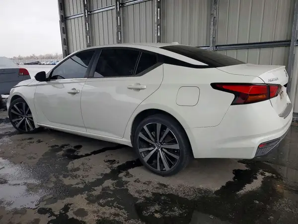 1N4BL4CW9MN334727 2021 NISSAN ALTIMA - Image 2