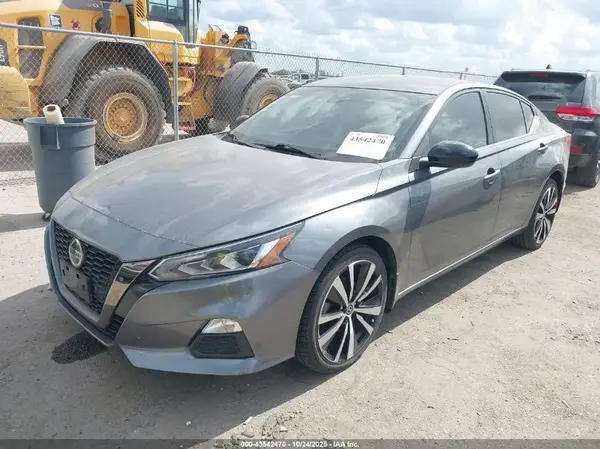 1N4BL4CW9MN400631 2021 NISSAN ALTIMA - Image 2