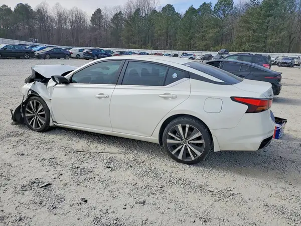 1N4BL4CW9NN378910 2022 NISSAN ALTIMA - Image 2