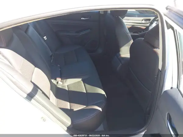 1N4BL4CW9PN406787 2023 NISSAN ALTIMA - Image 8