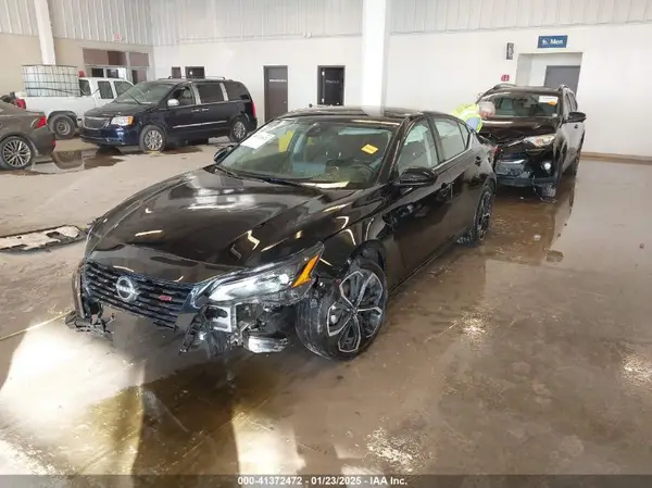 1N4BL4CW9RN379772 2024 NISSAN ALTIMA - Image 2