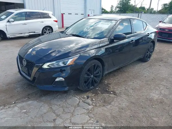 1N4BL4CWXLC101627 2020 NISSAN ALTIMA - Image 2