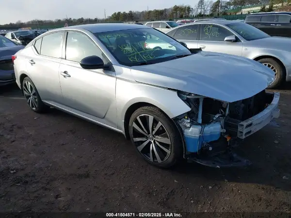 1N4BL4CWXLC172584 2020 NISSAN ALTIMA - Image 1