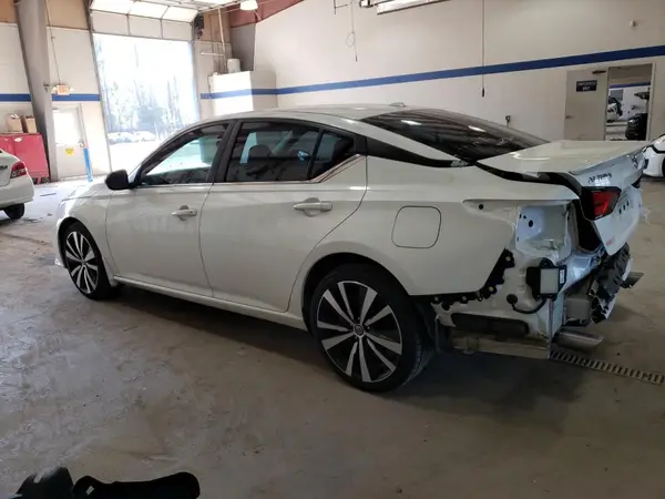 1N4BL4CWXLC191037 2020 NISSAN ALTIMA - Image 2