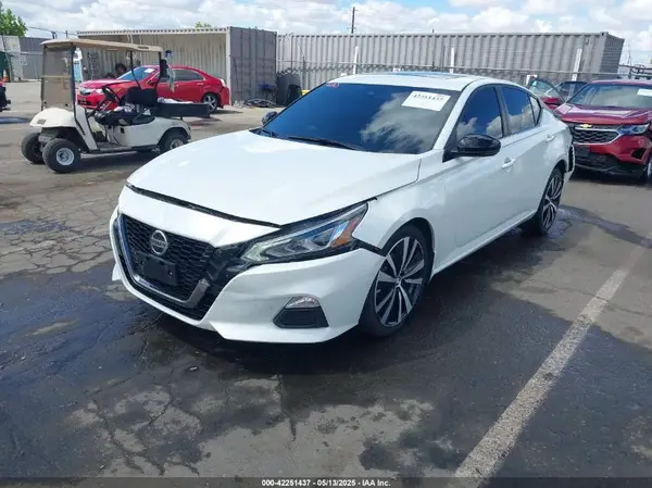 1N4BL4CWXMN401139 2021 NISSAN ALTIMA - Image 2